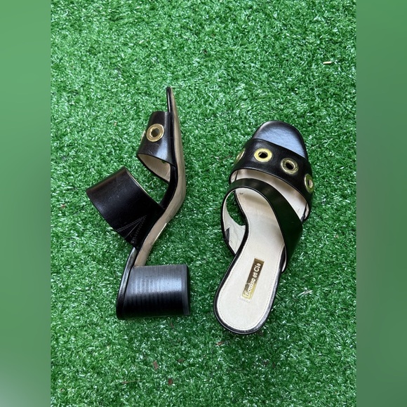 Louise et Cie Women's Kamea Grommet Embellished Black Sandals Size 8.5 - Picture 2 of 13